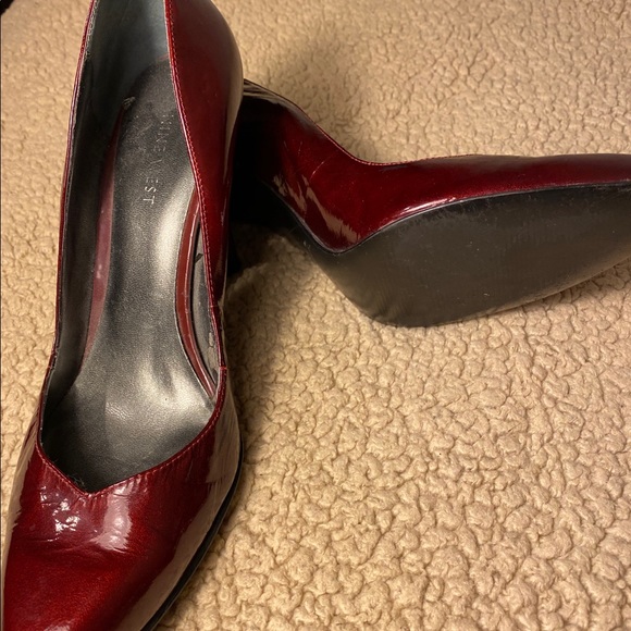 Nine West 9B Ruby Red Heels Good Condition - Picture 5 of 5